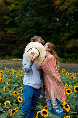 Sunflower Couple