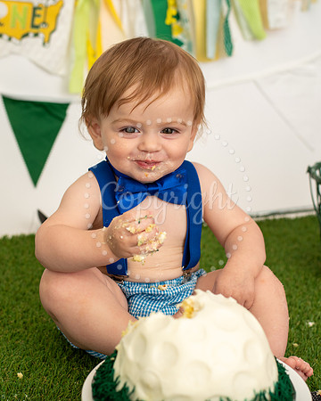 Hole In One Cake Smash