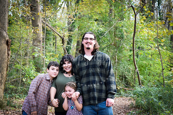 Family Photography in Chesapeake Arboretum