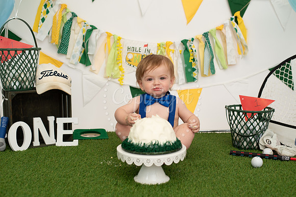 Hole In One Cake Smash